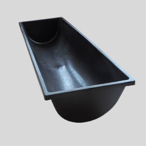 Comedero para ganado de 25cm por 34cm por 100cm.